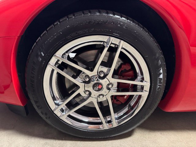 Used 1998 Chevrolet Corvette Convertible w/ Memory Pkg RWD image 38