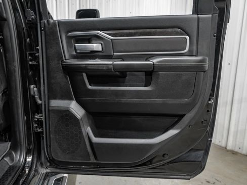 Used 2024 RAM 2500 Big Horn w/ Sport Appearance Package image 46