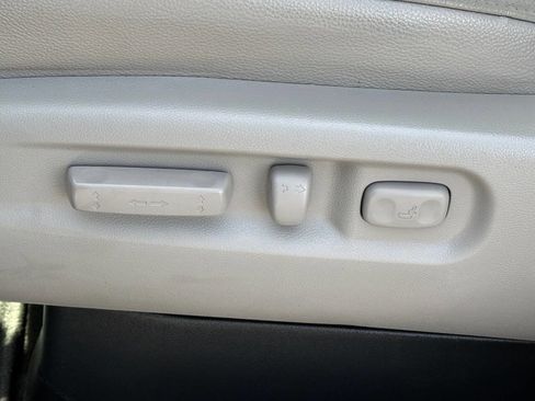 Used 2012 Honda Pilot EX-L image 11