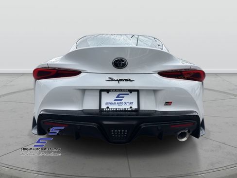 Used 2025 Toyota Supra Premium image 6