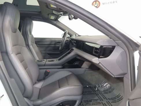 Used 2020 Porsche Taycan 4S image 13
