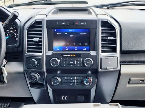 Used 2020 Ford F150 XLT w/ Trailer Tow Package image 18