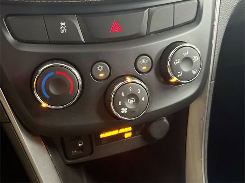 Used 2017 Chevrolet Trax LT w/ LPO, Protection Package image 15