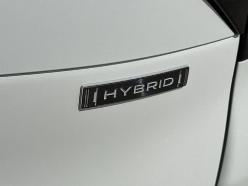 Used 2025 Subaru Forester Sport image 14