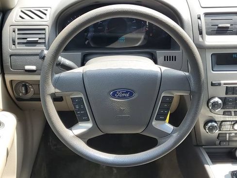 Used 2011 Ford Fusion SE FWD image 28