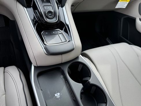 Certified 2025 Acura RDX SH-AWD w/ Advance Package image 26