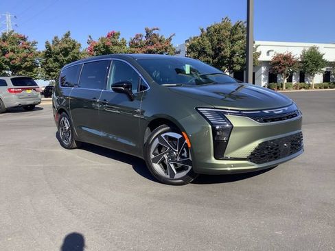 New 2027 Chrysler Pacifica Limited w/ Family Tech Group FWD image 2