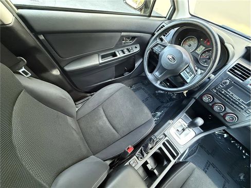 Used 2013 Subaru Crosstrek 2.0i Premium w/ Popular Pkg 2 AWD/4WD image 10