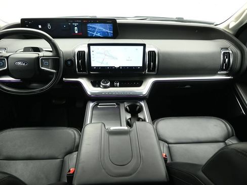 Certified 2025 Ford Expedition Platinum AWD/4WD image 20