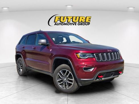 Used 2017 Jeep Grand Cherokee Trailhawk w/ Trailhawk Luxury Group image 1