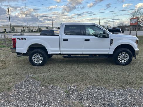 Used 2019 Ford F250 XLT image 1