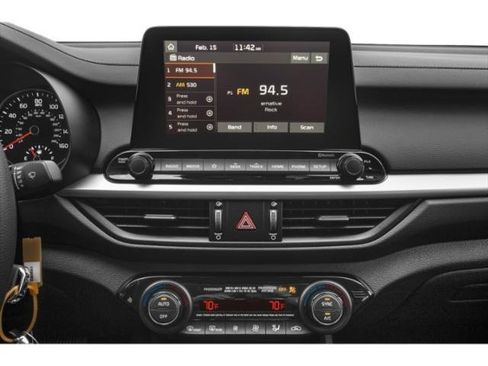 Used 2021 Kia Forte LXS image 32