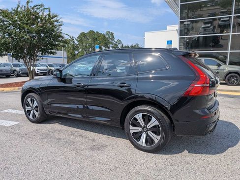 Used 2025 Volvo XC60 T8 Plus w/ Protection Package Premier AWD/4WD image 4