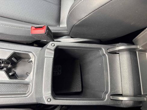 Used 2023 Volkswagen Tiguan SE FWD image 23