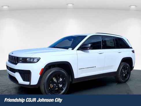 New 2026 Jeep Grand Cherokee Altitude AWD/4WD image 1