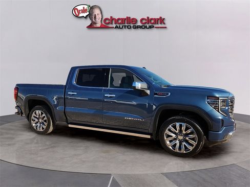 New 2025 GMC Sierra 1500 Denali w/ Denali Reserve Package image 6