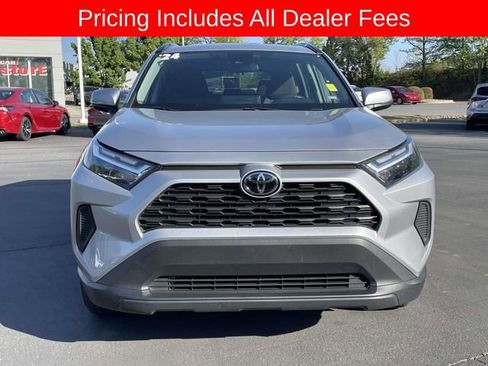 Used 2024 Toyota RAV4 XLE FWD image 8