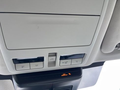 Used 2024 MAZDA CX-90 3.3 Turbo w/ Premium Plus Pkg image 31