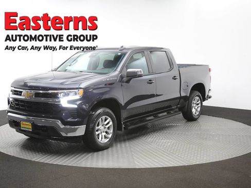 Used 2022 Chevrolet Silverado 1500 LT AWD/4WD image 55