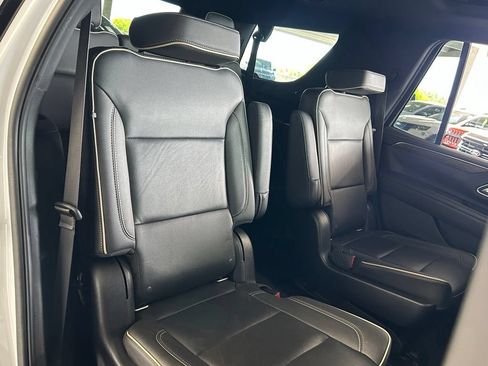 Used 2022 Chevrolet Tahoe Premier w/ Premium Package 2 RWD image 42