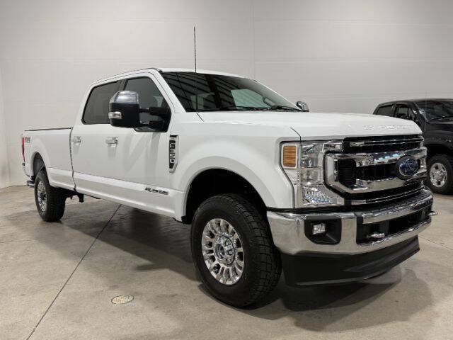 Used 2022 Ford F350 XLT w/ XLT Premium Package AWD/4WD image 5
