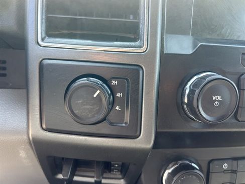 Used 2020 Ford F550 4x4 Crew Cab Super Duty image 21