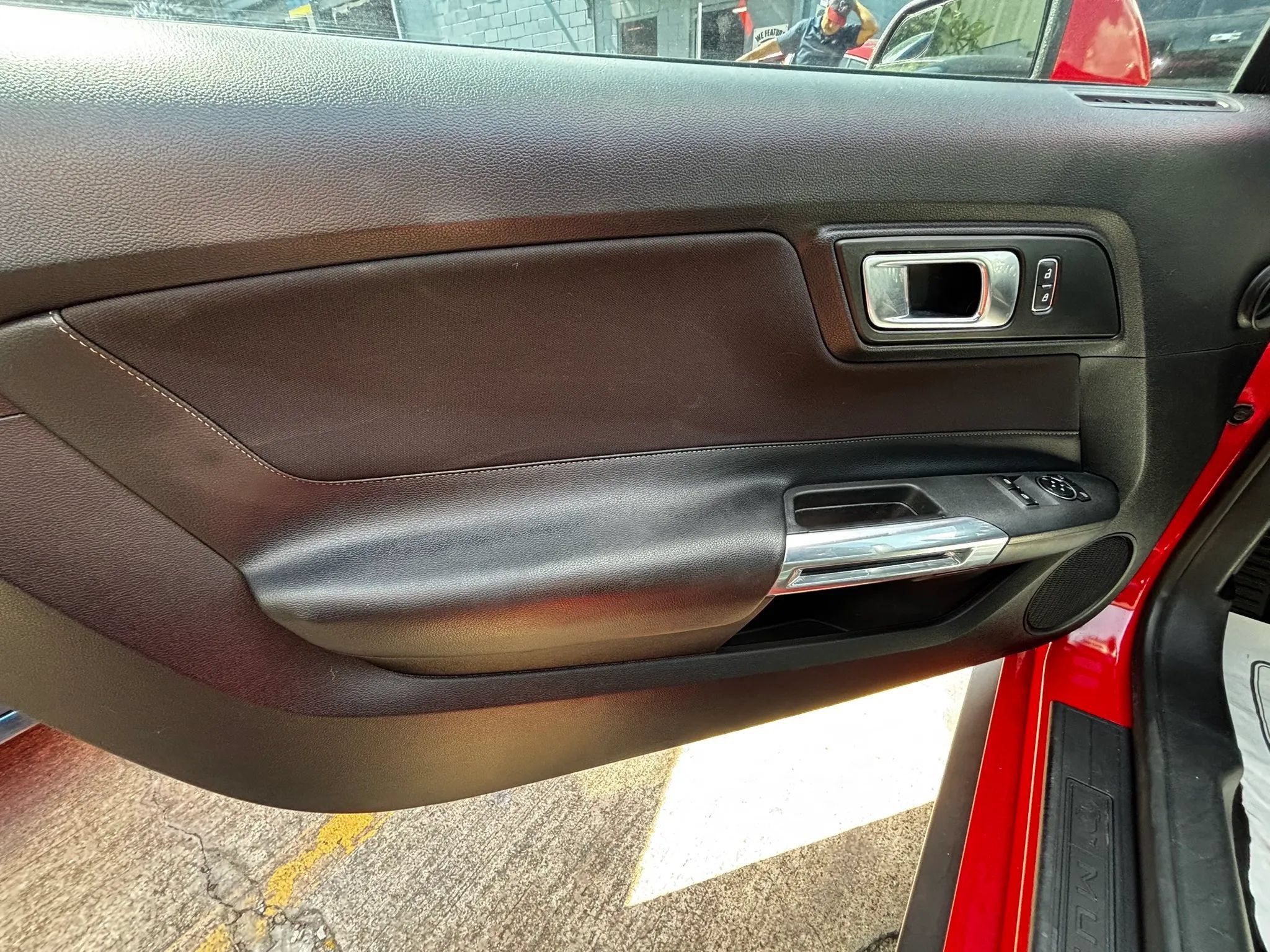 Used 2019 Ford Mustang Coupe RWD image 18