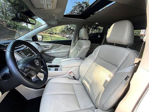 Used 2019 Nissan Murano SL w/ SL Technology Package FWD image 10