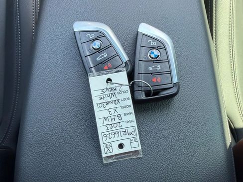 Used 2023 BMW X3 xDrive30i w/ Convenience Package AWD/4WD image 17