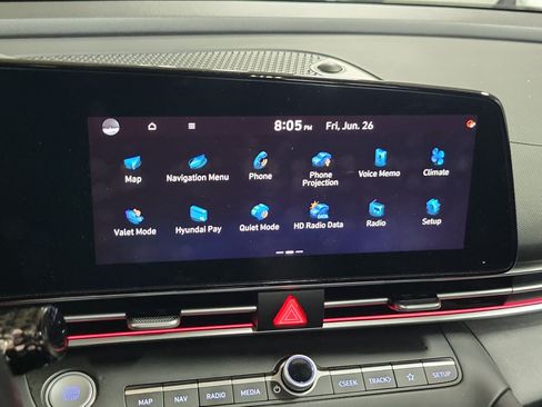Used 2025 Hyundai Elantra SEL FWD image 25