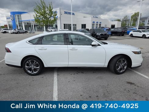 Used 2023 Honda Accord EX-L image 18