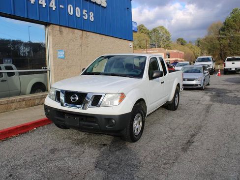 Used 2015 Nissan Frontier S image 3