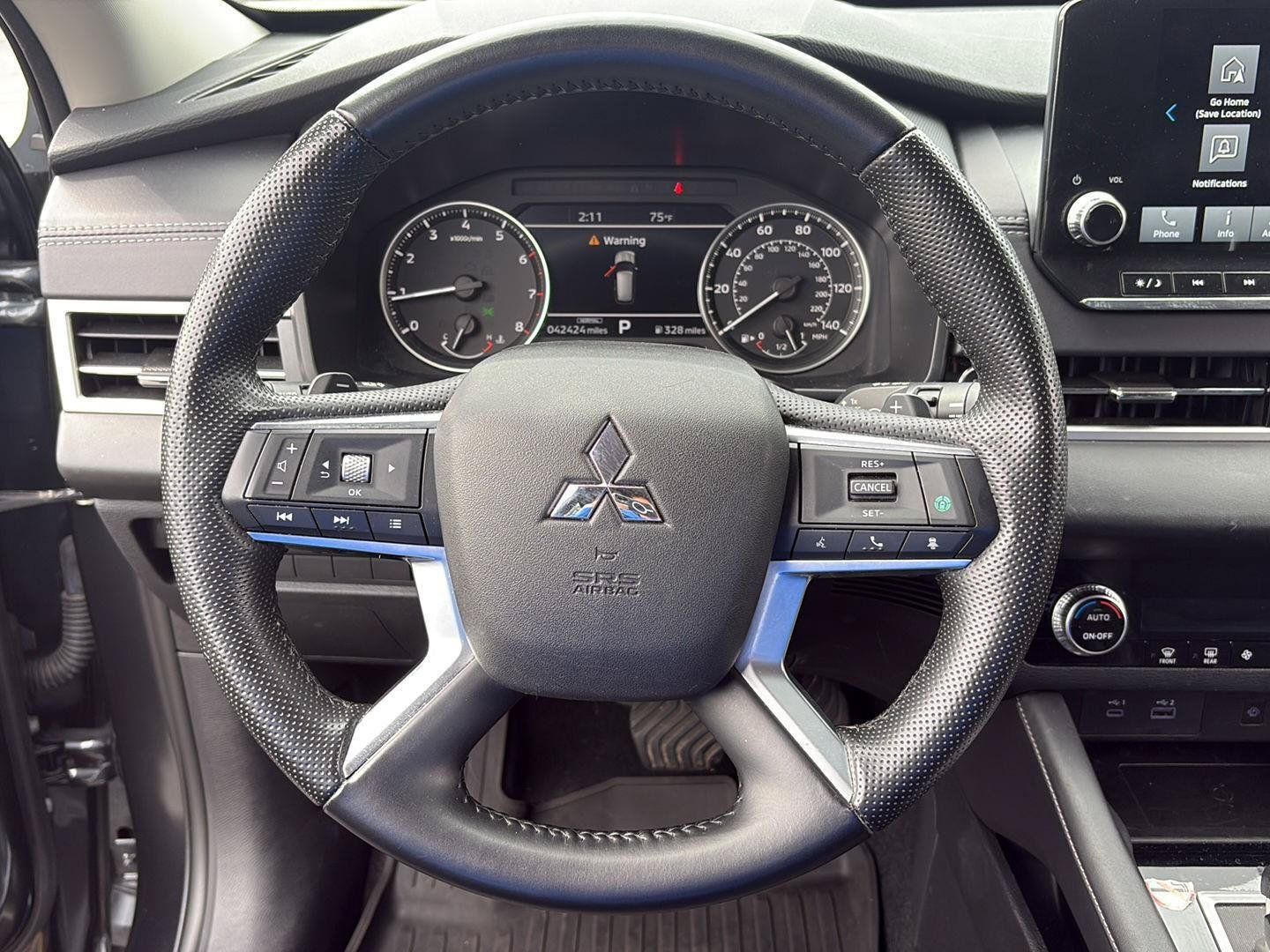 Used 2024 Mitsubishi Outlander SE AWD/4WD image 7