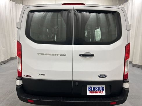Used 2023 Ford Transit 250 Base image 4