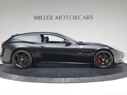 Certified 2018 Ferrari GTC4Lusso image 8