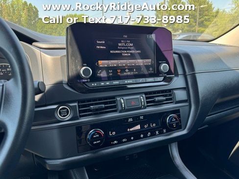 Used 2024 Nissan Pathfinder S AWD/4WD image 12