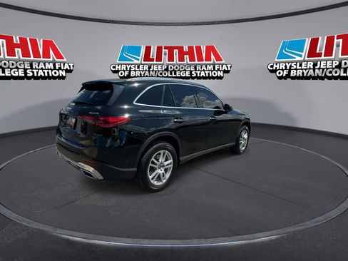 Used 2023 Mercedes-Benz GLC 300 4MATIC image 8
