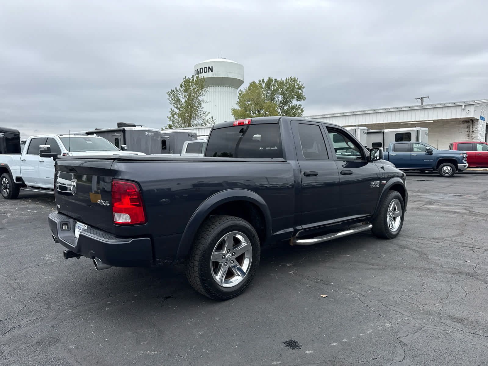 Used 2015 RAM 1500 Express AWD/4WD image 5
