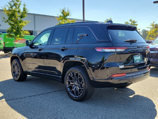 Used 2026 Jeep Grand Cherokee Summit w/ Obsidian Package AWD/4WD image 6