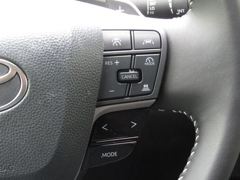 Certified 2025 Toyota Camry SE FWD image 25