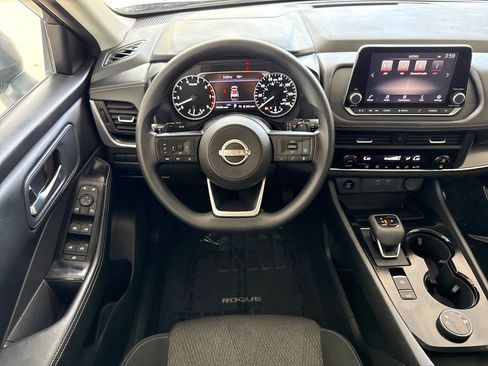 Used 2024 Nissan Rogue SV AWD/4WD image 18