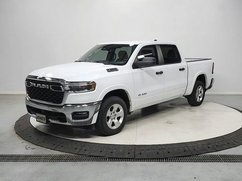 Used 2025 RAM 1500 Lone Star AWD/4WD image 3