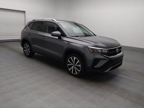 Used 2022 Volkswagen Taos SE FWD image 11