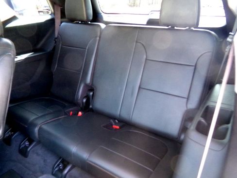 Used 2020 Chevrolet Traverse Premier w/ Redline Edition image 15