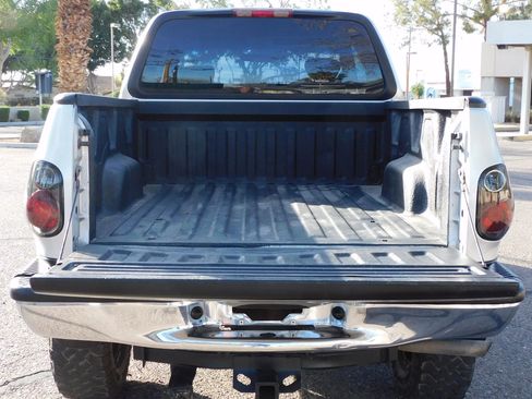 Used 2001 Ford F150 2WD SuperCab image 12