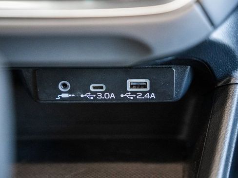 Used 2024 Subaru Crosstrek 2.0i Premium image 23