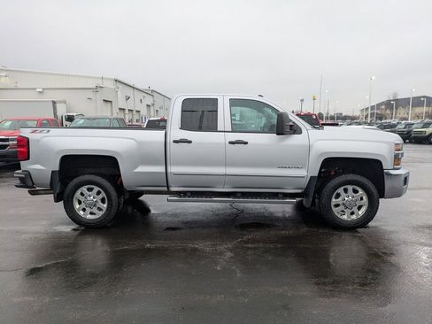 Used 2015 Chevrolet Silverado 2500 LT w/ LT Convenience Package image 8