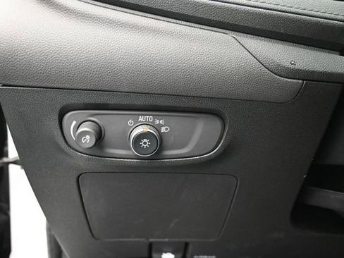 Used 2025 Buick Encore GX Preferred AWD/4WD image 14