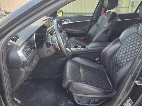 Used 2023 Genesis G70 3.3T w/ Sport Prestige Package RWD image 9