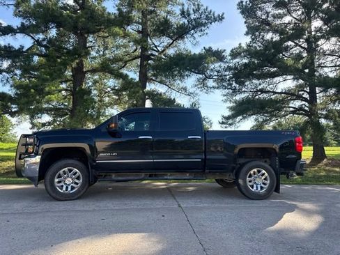 Used 2019 Chevrolet Silverado 2500 W/T w/ WT Convenience Package AWD/4WD image 33